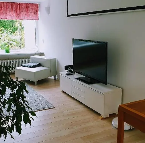 Bed And Pool 오버우어젤